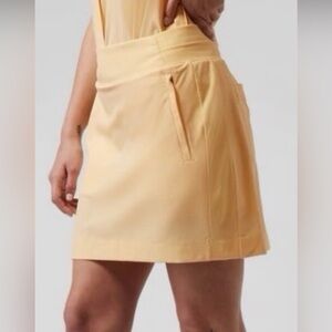 ATHLETA BROOKLYN 16" SKORT IN LUNARIA YELLOW